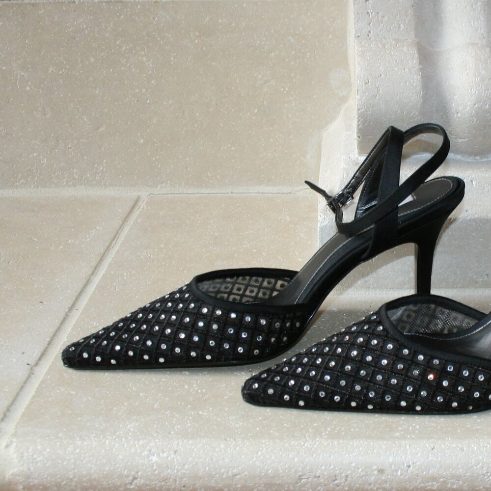 Alfani Black Satin Lined Pump Heel with rhinestones Size 7 1/2 Med. - Picture 8 of 9